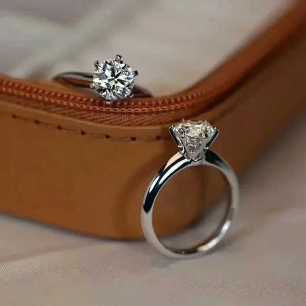 High-contrast shot of the 6-prong