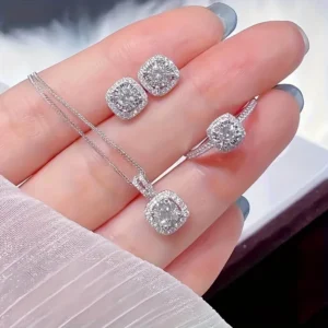 Luminous Cube Set – Crystal Necklace, Earrings & Ring